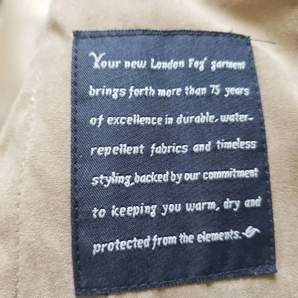 SOLD London Fog Tan Raincoat,  Size LR - Picture 8 of 12